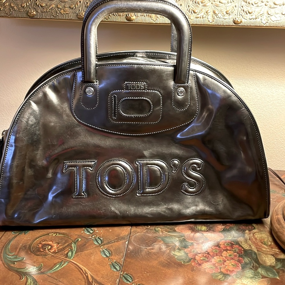 Tod's Black Patent Leather Tote with Embossed Logo
